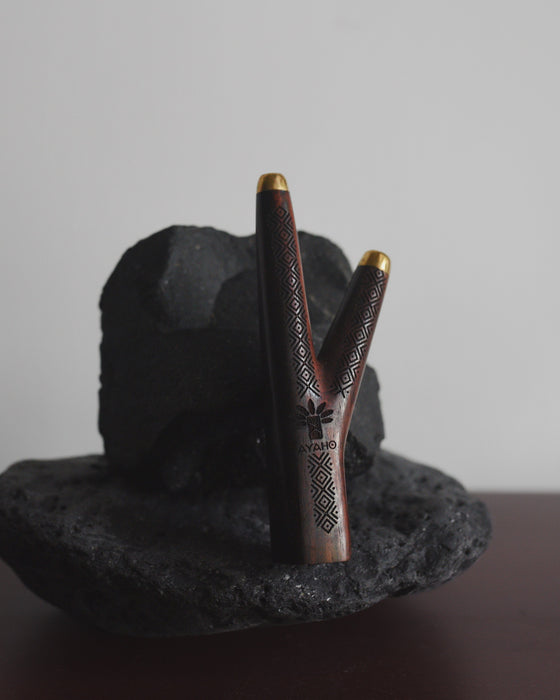 Elite Ethnic Wooden Pipe With Ornament
