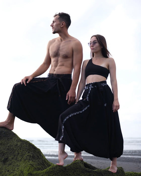 Achieve effortless style with Comfy Boho Pants Alladine, Brown Pattern RAYON, a staple for any bohemian look.