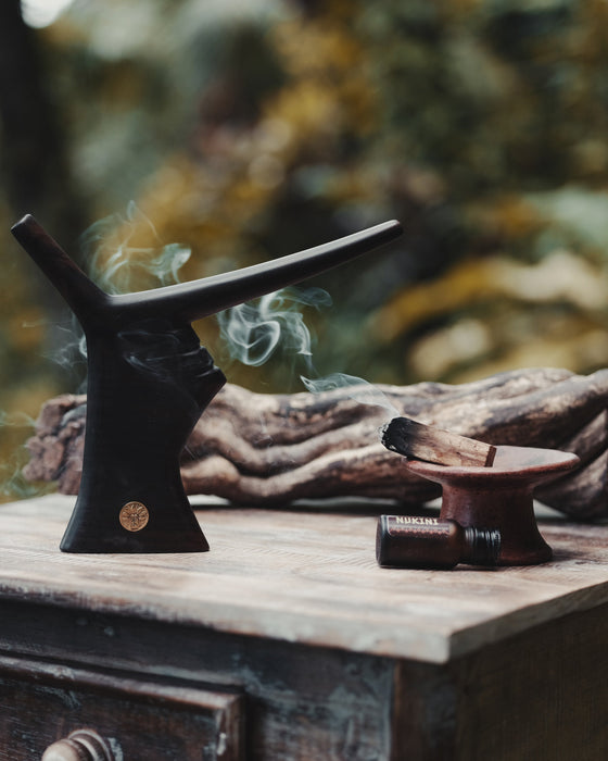 2D Hand-Shaped Rosewood Applicator