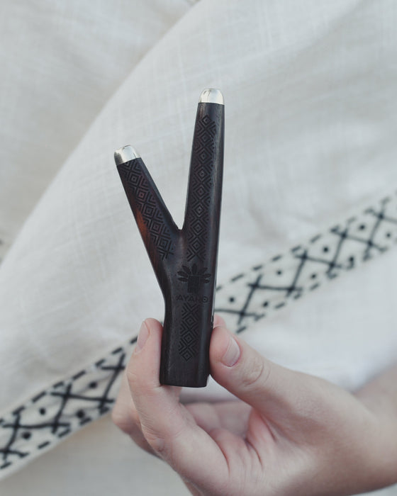 Elite Ethnic Wooden Pipe With Ornament