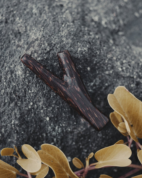 Artisan-Crafted Palmwood Self-Applicator Pipe