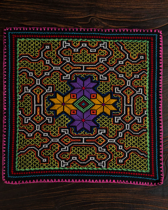Hand-Embroidered Shipibo Altar Mat 37 cm