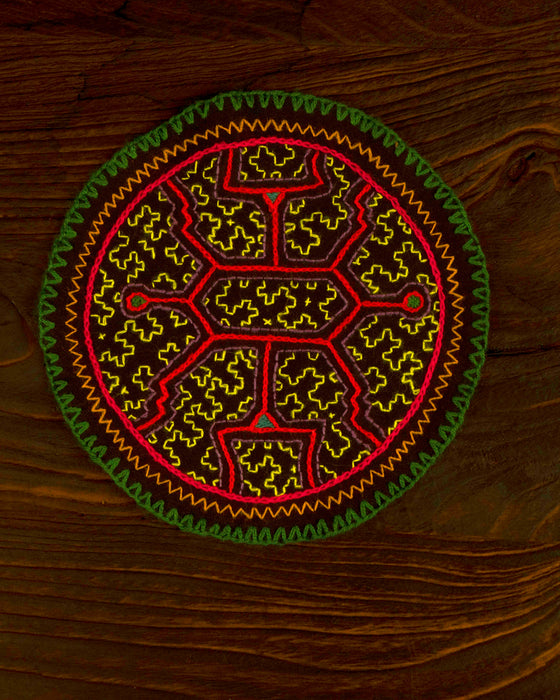 Hand-Embroidered Shipibo Altar Mat 16 cm