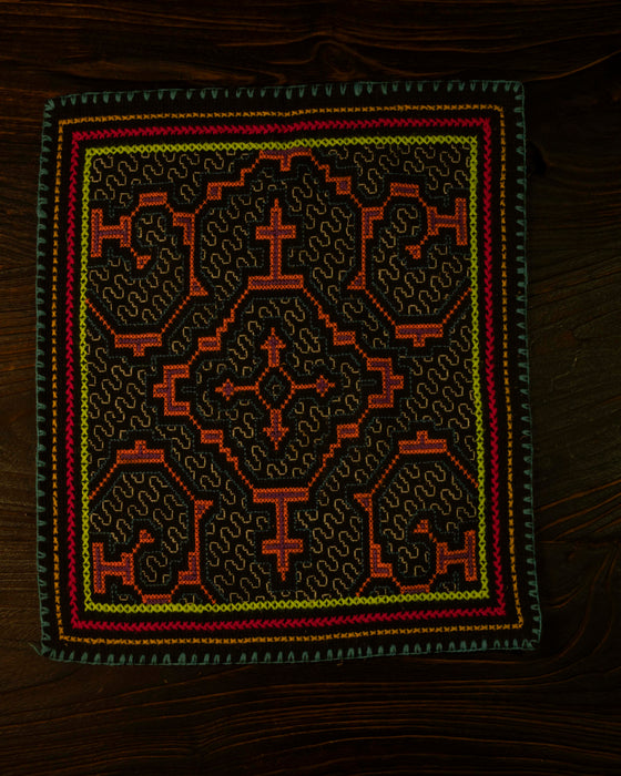 Hand-Embroidered Shipibo Altar Mat 34 cm