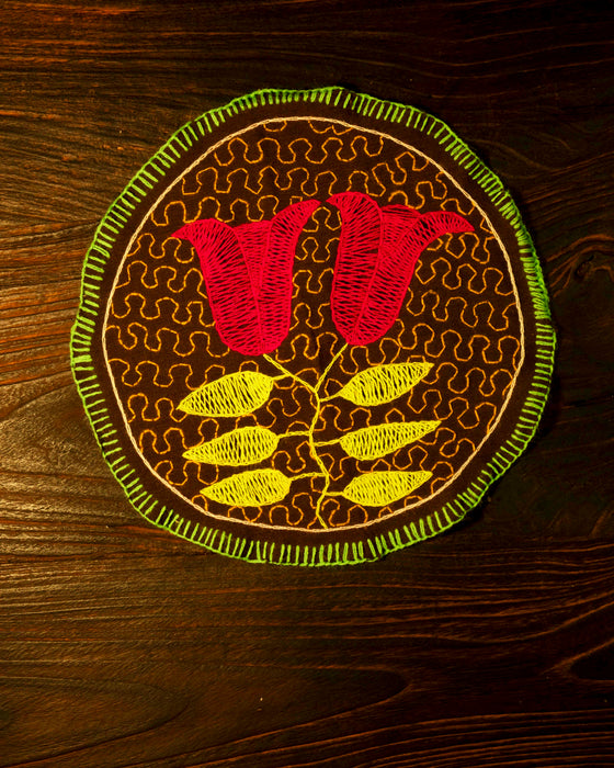 Hand-Embroidered Shipibo Altar Mat 24 cm