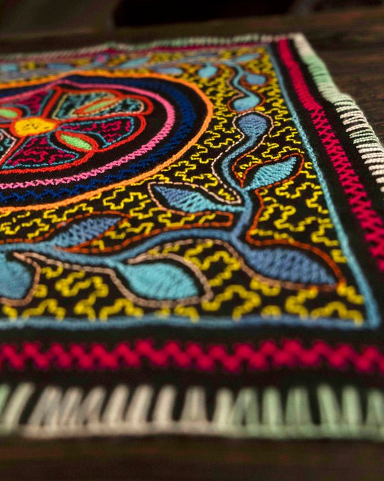 Hand-Embroidered Shipibo Altar Mat 37 cm