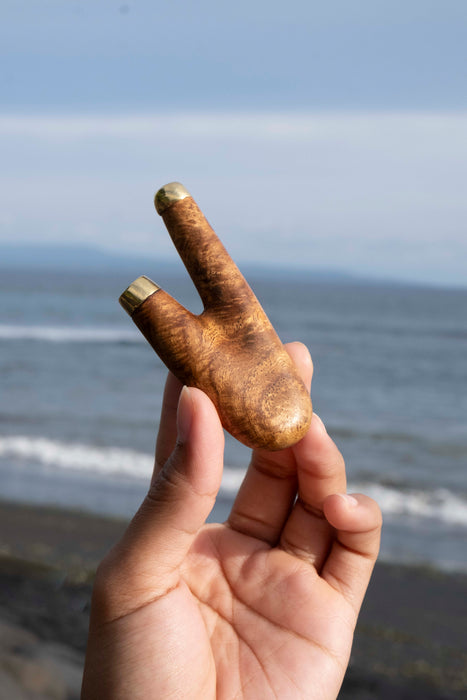 Mango Root Handcrafted Wooden Pipe with Gold-Plated