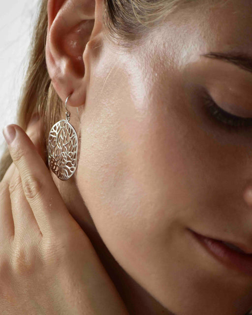 Enhance your style with our Tree of Life pure silver earrings, more than just accessories but powerful talismans imbued with deep symbolism. Representing eternal growth and unity between the spiritual and material worlds, these earrings harmonize your energies and offer protection, making them a perfect gift of happiness and balance.