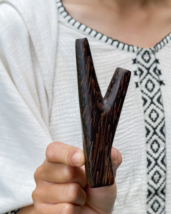 Artisan-Crafted Palmwood Self-Applicator Pipe