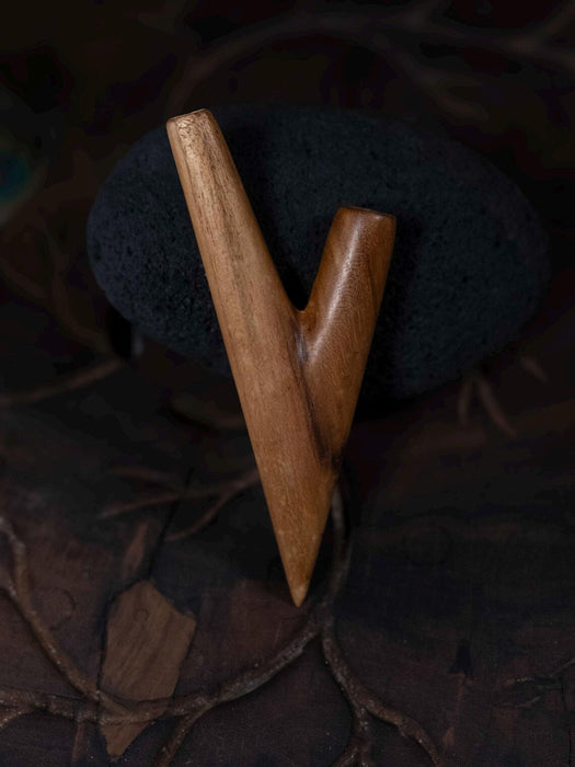 Polished Teak Wood Self-Applicator Pipe