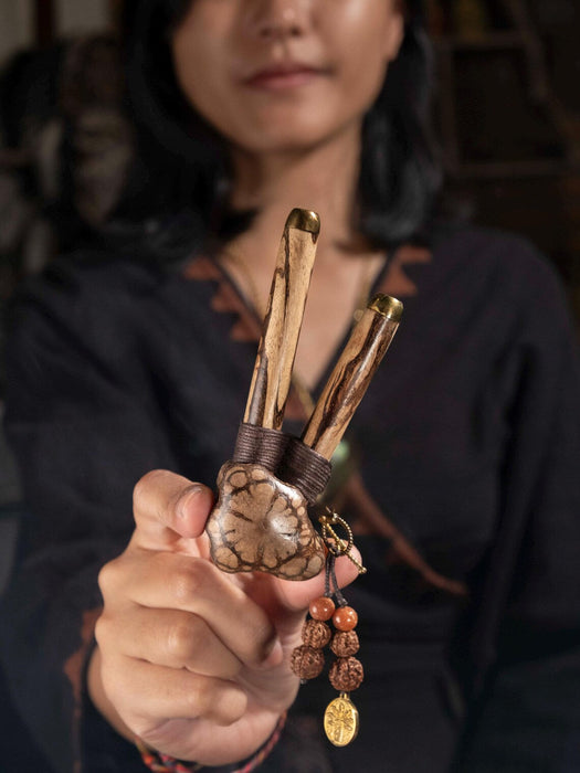 Sacred Vine ceremonial pipe with Rudraksha