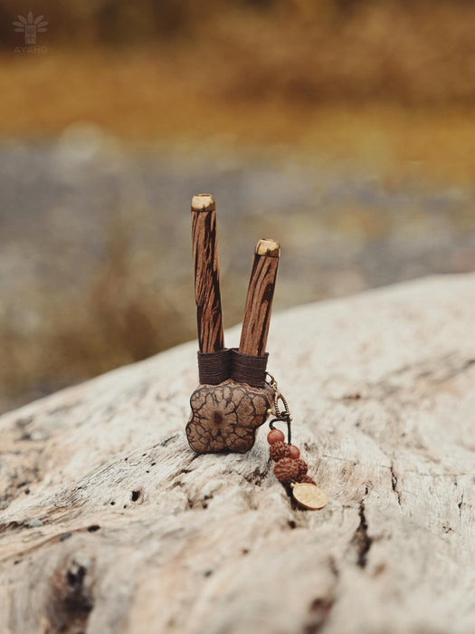 Sacred Vine ceremonial pipe with Rudraksha