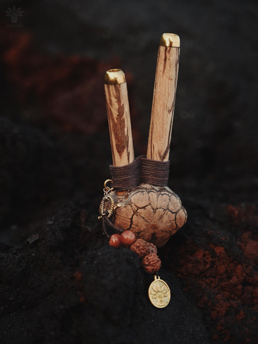 Sacred Vine ceremonial pipe with Rudraksha