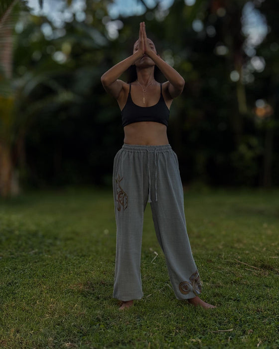 Hand-Painted Cotton Training Pants – Unisex Yoga & Travel Pants with Pockets – Artistic Taichi Loungewear